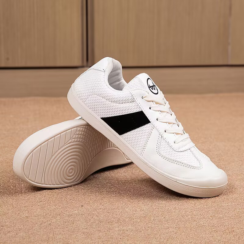 Women'S Shoes For Tennis - รองเท้ากีฬาผู้หญิง รองเท้าลำลองสุดหรู รองเท้าเทนนิส รองเท้าเดินเล่นกลางแจ้ง รองเท้าวิ่ง รองเท้าแฟชั่นแบบแบน
