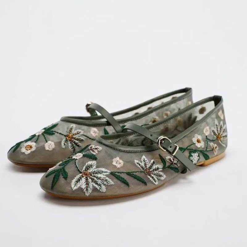 Ballet Flat Women - รองเท้าผู้หญิงแฟชั่นใหม่ประจำฤดูใบไม้ร่วงปี 2026 รองเท้าบัลเล่ต์ตาข่ายปักลายดอกไม้ สไตล์จีน