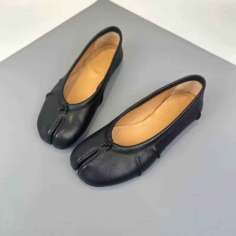 Ballet Flat Women - รองเท้าส้นแบนแบบแยกนิ้วเท้าสำหรับผู้หญิง สไตล์เรโทร บัลเลต์แฟลต ลำลอง หนัง PU