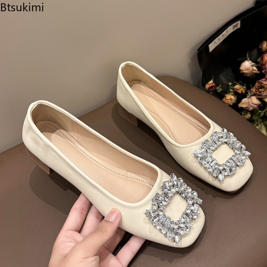 Women Shoes Elegant - รองเท้าหนังนุ่มสำหรับผู้หญิงรุ่นใหม่ ดีไซน์หรูหรา ประดับคริสตัล แฟชั่นรองเท้าส้นเตี้ยแบบสวม ส้นเตี้ย รองเท้าเดรสสวยสง่าสำหรับผู้หญิง