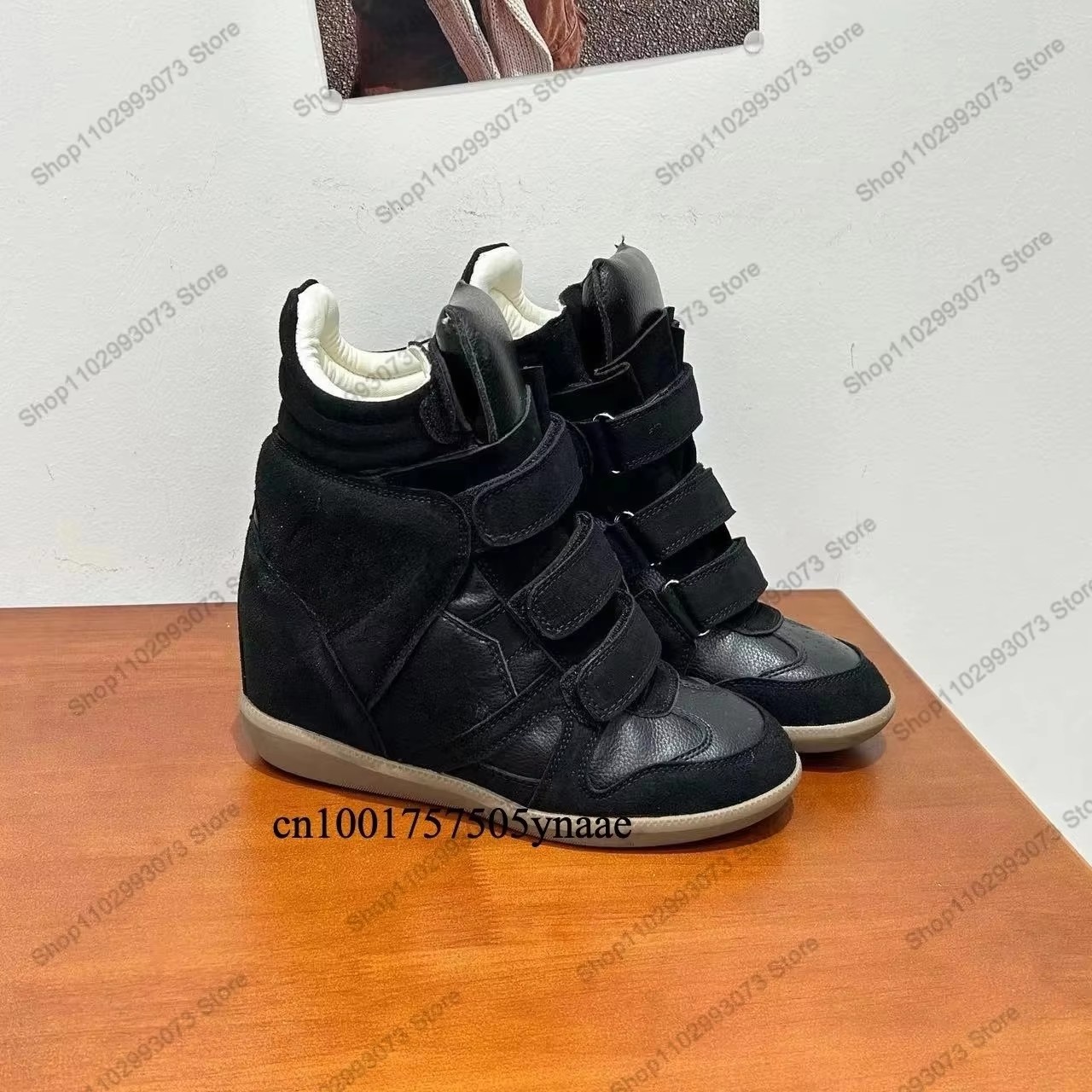 Suede Ankle Boot - รองเท้าผ้าใบหุ้มข้อส้นลิ่มซ่อนสำหรับผู้หญิง หนังกลับผสมหนังแท้ สายรัดเวลโครเพิ่มความสูงภายใน น้ำหนักเบา สวมใส่สบาย แฟชั่นลำลอง