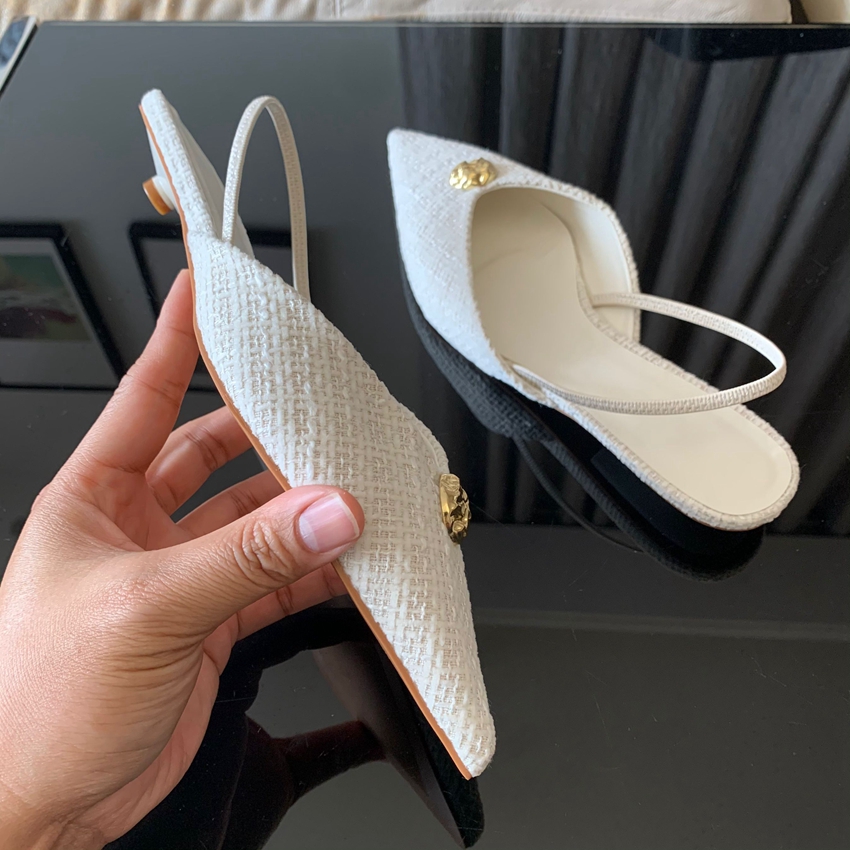 รองเท้าส้นเตี้ยแบบสวม รุ่นใหม่ - Women Shoes Elegant บทวิจารณ์และราคา